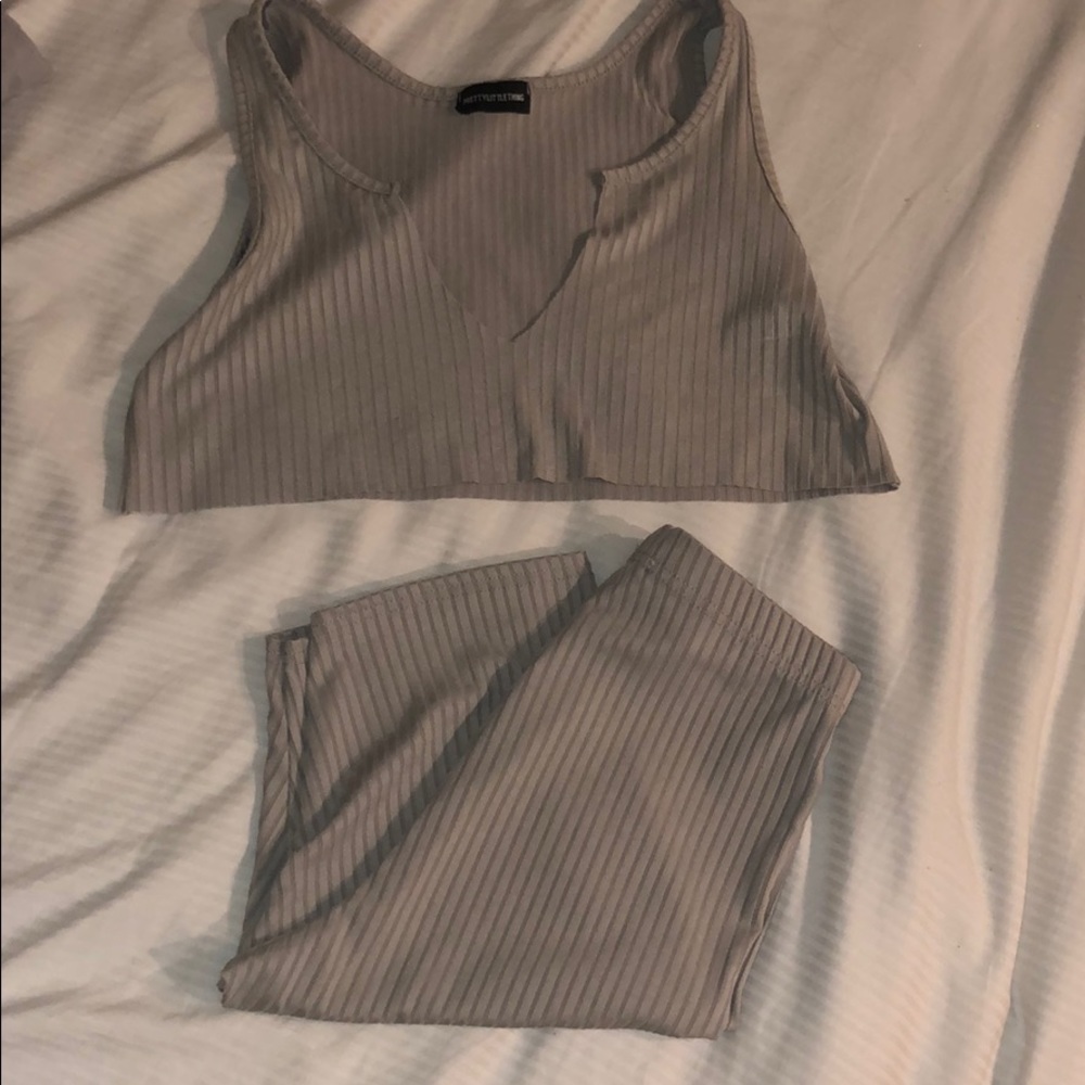 Little pretty thing ribbed grey set